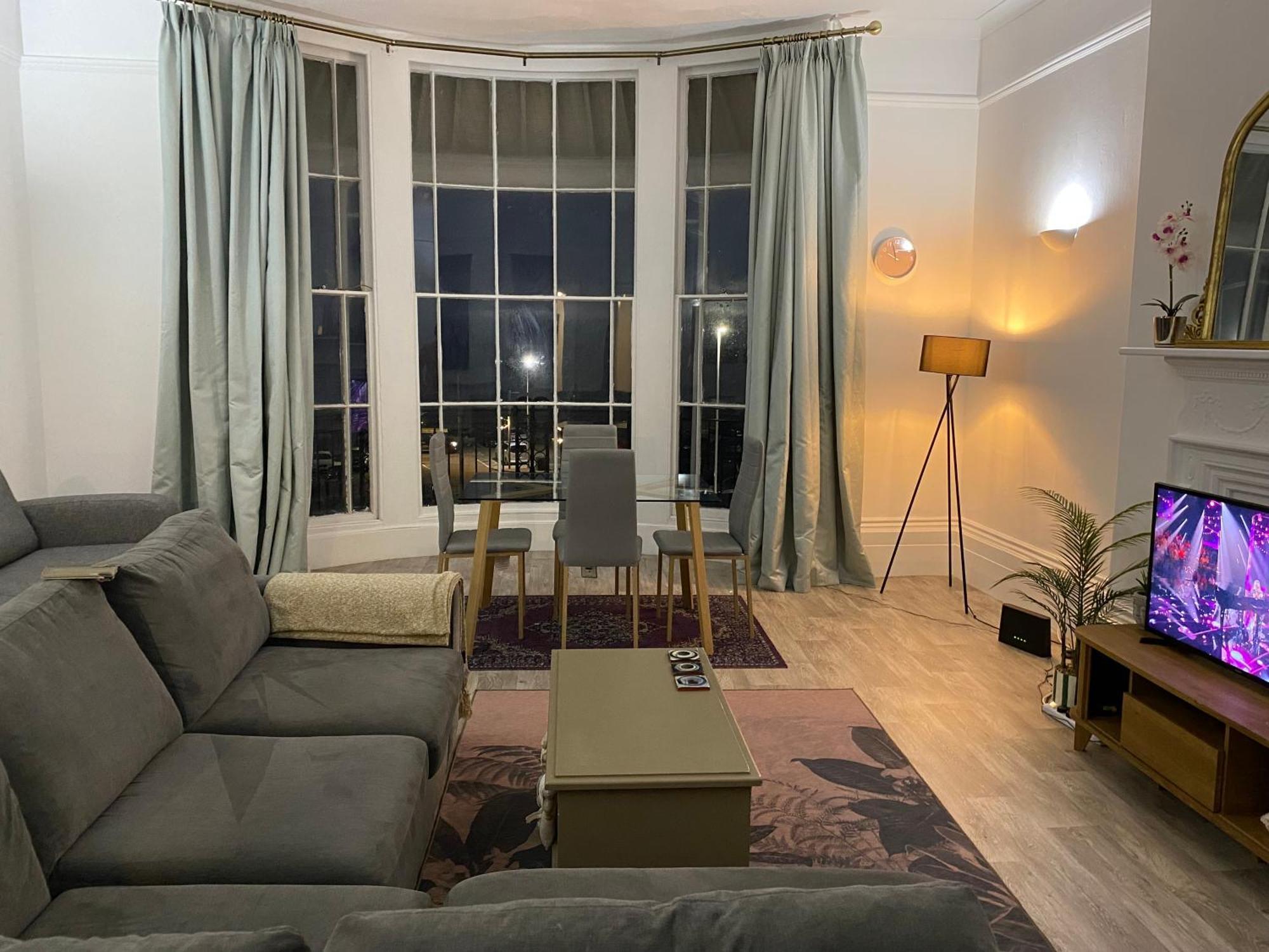 Period Sea View Flat In Hastings Appartement Buitenkant foto